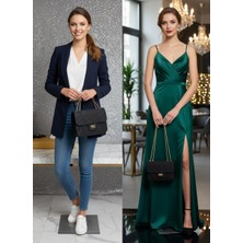 Velvet Rush Siyah Yansımalı Saten Kilit ve Zincir Askı Detay Şık Çanta