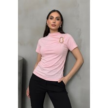 Spirituel Kadın T-Shirt Kısa Kollu Gold Toka Detaylı Büzgülü Yarım Balıkçı Yaka Sandy Likralı Şık Bluz
