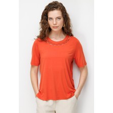 Desen Triko Kadın Sıfır Yaka Yakası Çift Şeritli Taşlı Penye T-Shirt 26840 Oranj