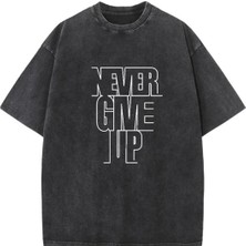 Divin Unisex Cool Game Up Graphic Streetwear T-Shirt