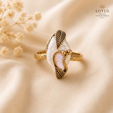 Lotus Atölye ve İyi Yaşam Merkezi 🤍 İnci Aura Yüzük – %100 Gerçek Doğal İnci - Bronz Yüzük