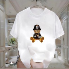 Rovel Oturan Ayı Baskılı Beyaz Oversize Tshirt