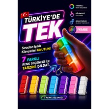 Işıklı Klavye Anahtarlık (Pembe) - Yavaş ve Hızlı Rastgele Tüm Renkler - Stres Giderici Klavye