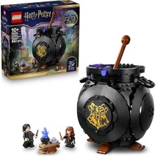 Assess Store Potter Kazan: Gizli Iksir Sınıfı 76464-10 Yaş ve Üzeri Çocuklar Için Asa Aksesuarlı Snape ve Hermoine Granger Minifigürleri Içeren Yaratıcı Oyuncak Yapım Seti, Hediye Fikri (652 Parça)