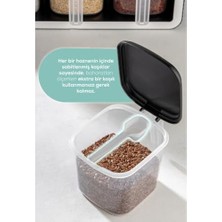 Daisy Home 6’lı Standlı Kaşıklı Baharatlık Seti – Duvara ve Tezgaha Uygun, 500 ml Kapasiteli, Etiketli Şeffaf Baharat Kutuları, Kaşıklı Düzenleyici Stand