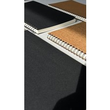 Teknocan Spiralli Defter, Kapaklı, B5 Boyutunda (182X257 Mm), 100 Yaprak (Çizgili)