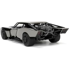 Teknocan Jada, 253215012, Batmobile 2022 Comic Con 1:24, Lisanslı, Die-Cast (Metal), Açılabilen Parçalar (Kaput ve Kapı), 19 cm Figür ile Birlikte, Çok Renkli