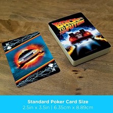 Teknocan Aquarıus Geleceğe Dönüş Oyun Kartları - Favori Kart Oyunlarınız Için Geleceğe Dönüş Temalı Kart Destesi - Resmi Lisanslı Bttf Ürünleri ve Ürünleri, Siyah, Kırmızı, Sarı, 2,5 x 3,5