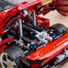 Teknocan Ferrari Sp3 42143, Yetişkinler Için Bir Süper Araba Modeli Yapım ve Sergileme Seti (3778 Parça)