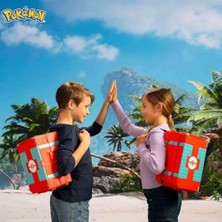 Teknocan Jazwares Taşıma Çantası Plaj Savaşı Oyun Seti - Aksiyon Özellikleri ve 2 Inç Pikachu Savaş Figürlü Taşınabilir Dönüştürücü Sırt Çantası Oyun Seti