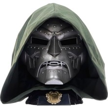 Cekar Store Hasbro  Legends Series Doctor Doom Roleplay Kask, Fantastic Four Comics