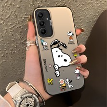 HONTINGA Samsung Galaxy A25 ile Uyumlu Kılıfı Silikon Kenar Sert Arka Düşüme Önleyici Basitlik Anti Düşme Kamera Korumali Snoopy Desen Telefon Kılıfı Kadın ve Erkek Için Uygundur K1-0080