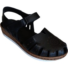 Castle Black 22380 Kadın Hakiki Deri Önü Kapalı Günlük Comfort Sandalet Siyah