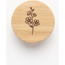 Kayın Ağacı Çiçek Desenli Mobilya Kulbu 63 mm - Vernikli (1 Adet + Vida)