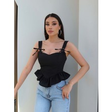 Esra Helvacı Sırt Kuşgözü Detaylı Askılı Bluz
