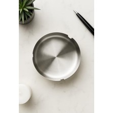 Ala Store Gümüş Metal Küllük, Modern Silindir Tasarım Kül Tablası, Portatif Araç Küllüğü, Ev ve Ofis Için Şık Masaüstü Kül Tepsisi, Kolay Temizlenir Gümüş Rengi Koku Yapmayan Küllük