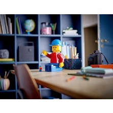 Ala Store Creator 40649 Up-Scaled Minifigure