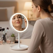 Ozcmax LED Işıklı Yuvarlak Makyaj Aynası – Dokunmatik Ayarlanabilir Işık Tonlu, 360° Döner Masaüstü Profesyonel Makyaaj ve Cilt Bakım Aynası