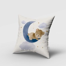 Bliss Store Ay Üzerinde Uyuyan Ayı, Çift Taraflı, Kadife Kumaş, Çocuk Bebek Odası Kırlent Kılıfı