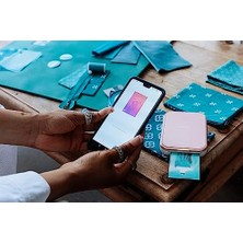 Bliss Store Zoemini 2: Büyük Anlar, Mini Baskılar – Kompakt, Kablosuz Fotoğraf Yazıcısı – Akıllı Telefondan Anında Baskı – Bluetooth 5.0 & C Tipi Hızlı Şarj – Seyahat Için Ideal (Pembe Altın)