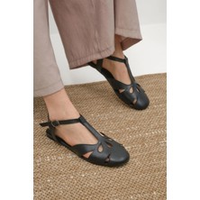 Mio Gusto Lotus Siyah Renk Lazer Kesimli Sandalet