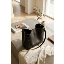 YUNUSOĞLU HOME Geniş Siyah Kadın Deri Omuz Çantası – Minimal Şık Günlük Tote Bag 45 cm