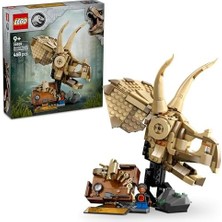 Bliss Store World Dinozor Fosilleri: Triceratops Kafatası Modeli 76969; 9 Yaş Üzeri Çocuklar Için Hareket Ettirilebilir Uzuvlar ve Sergileme Standına Sahip Dinozor Oyuncağı, Hediye Fikri (468 Parça)