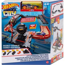 Wheels Pist Dünyası Oyun Seti Hot Wheels™ Pist Dünyası Seti, 1 Adet Arabayla Birlikte 10 Parça Set, 4 Yaş ve Üzeri Çocuklar Için Hediye HDN95