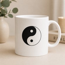 Art By Aslı Ying Yang Baskılı Beyaz Kupa Bardak | Minimal Siyah Beyaz Seramik Kahve Kupası | Modern Estetik Tasarım Kupa