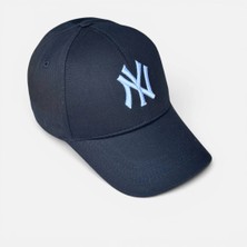 Karnas Şapka Karnas Unisex Spor Şapka – Günlük Kombinlere Uyum Sağlayan Modern Baseball Cap