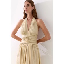 Halter Yaka Drapeli Elbise Bej