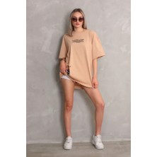 Dogutrend Unisex Bisiklet Yaka Baskılı Oversize T-Shirt - Bej