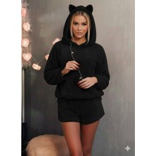 Dogutrend Kadın Uzun Kollu Kapşonlu Peluş Bluz ve Kısa Short Ikili Takım