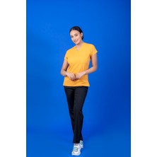 Başaran Uniforma Unisex Kalıp Üst Hardal / Alt Siyah Likralı Hemşire / Doktor Forması Scrubs (Takım)
