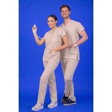 Başaran Uniforma Unisex Kalıp Bej Likralı Hemşire / Doktor Forması Scrubs (Takım)