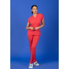Başaran Uniforma Tek Üst Unisex Kalıp Nar Çiçeği Likralı Hemşire / Doktor Forması Scrubs