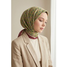 Mimelif Puantiye Desenli Twill Eşarp 90X90 – Ipeksi, Hafif ve Kaymaz Yapı