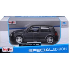 Nacario May 31290 1:24 Volkswagen Golf R32 -Necotoys