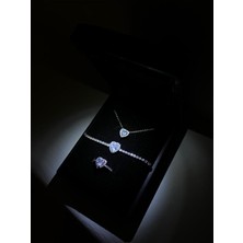 C&On Design Işıklı Kutuda Çelik Kolye Bileklik Yüzük 3 Set Hediyelik Set Sevgililer Günü Hediyesi