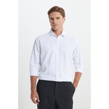 Altınyıldız Classics Pamuklu Slim Fit Dar Kesim Klasik Yaka Armürlü Gömlek