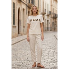 Lupinn Kadın Ekru Mama Baskılı Leopar Desenli Basic Tişört – Yumuşak Dokulu Rahat Pamuklu Yazlık T-Shirt