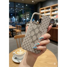 Darkom Ip 16 Pro Max Uyumlu /luxury Desenli /3d Kabartmalı /dokulu /darbe Emici Özelliğe Sahip Kılıf.