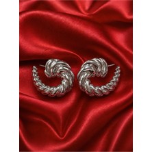 Sylvera Shop Twist Form Halka Küpe – Şık Tasarım (Gümüş Renk)