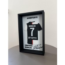 Reborn 3D Cristiano Ronaldo Imzalı Forma Tablo 3D Çerçeveli Dekoratif Tablo 14X22 cm
