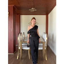 Arwey Broş Detaylı Siyah Takım
