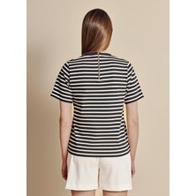 Brooks Brothers Ekru Kadın T-Shirt BBSS26FTS003