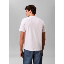 Calvin Klein Jeans Beyaz Erkek Standart Fit Baskılı T-Shirt LV04RF820GYAF Beyaz T-Shirt