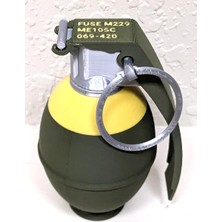 Titrek Toys M26 Egg Frag El Bombası Hareketli Pimli - M26 Egg Frag Grenade (Replika Maket)