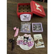 Gülümse Gel Özel Kutuda Hediye Set Sanrio Kuromi 17 Parça Hediye Seti Doğum Günü Hediyesi Yılbaşı Advent Calendar