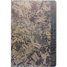 Gıpta Carbon Defter - Kraft Kağıt Çizgisiz Iplik Dikiş Sert Kapak 96 Yaprak 17X24 cm - Art Sanat Kapak  Siyah ve Beyaz Tonlarında Karmaşık, Üst Üste Binmiş Harf Desenleri (Typographic)